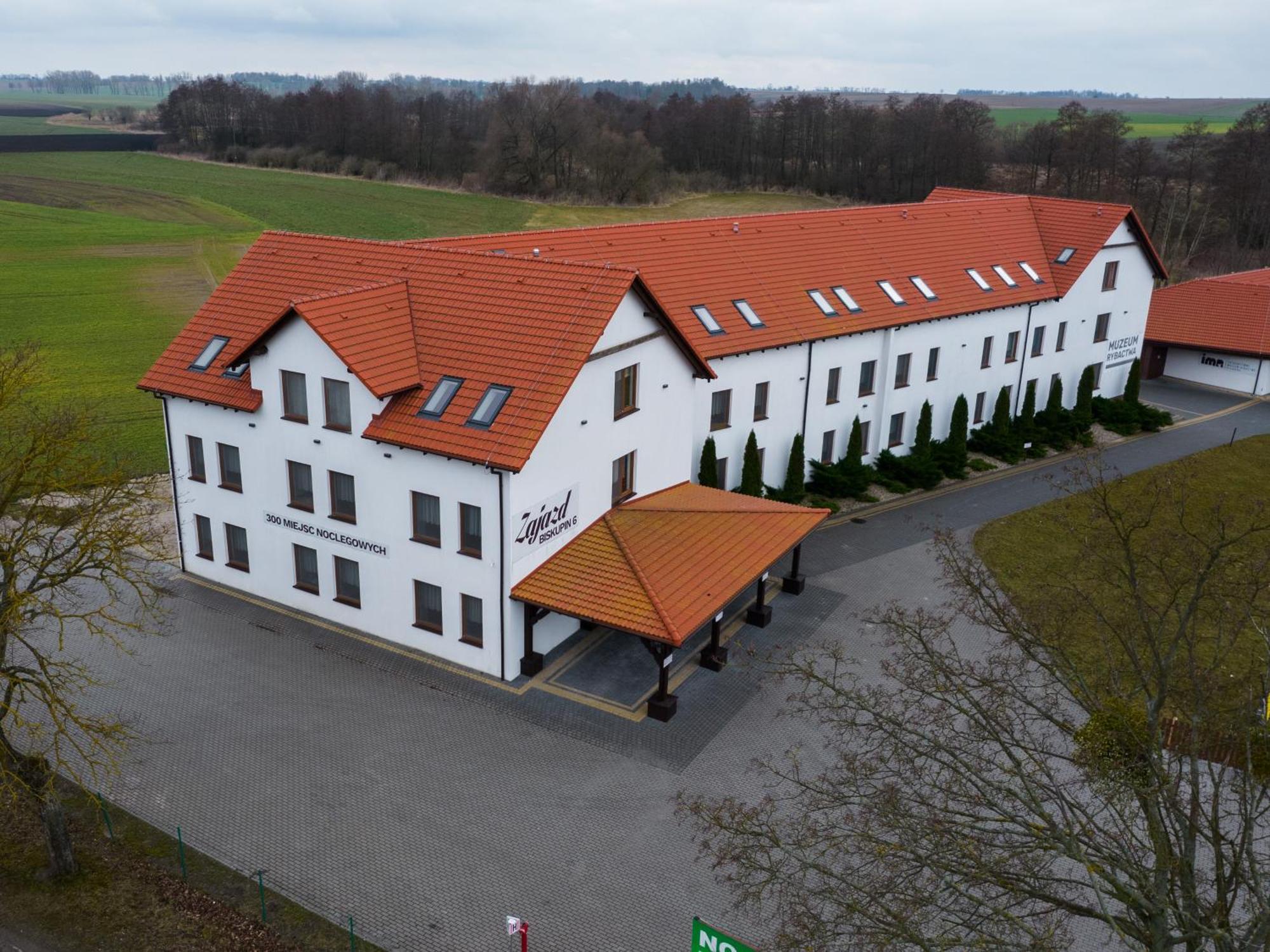 Zajazd W Biskupinie Exterior foto